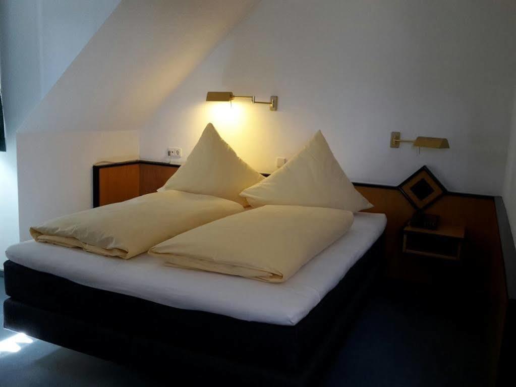 Gasthof Linde - Hotel Blum Unterroth Extérieur photo